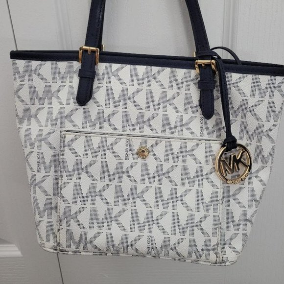 KORS Michael Kors Handbags - MICHAEL KORS TOTE White & Navy Hand Bag!